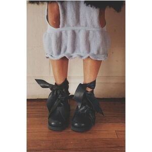 KULTDOMINI X HELEN LAWRENCE black shoes with large leather bows Size EU 40